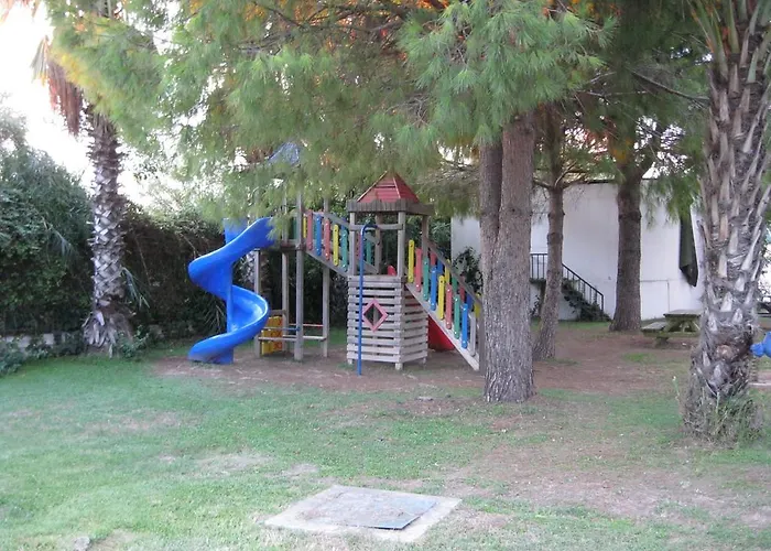 منتجع Sural Garden