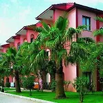 Üdülőközpont Sural Garden 3*