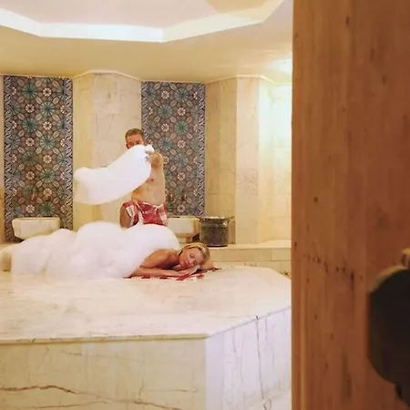 Sural Garden אתר נופש 3*